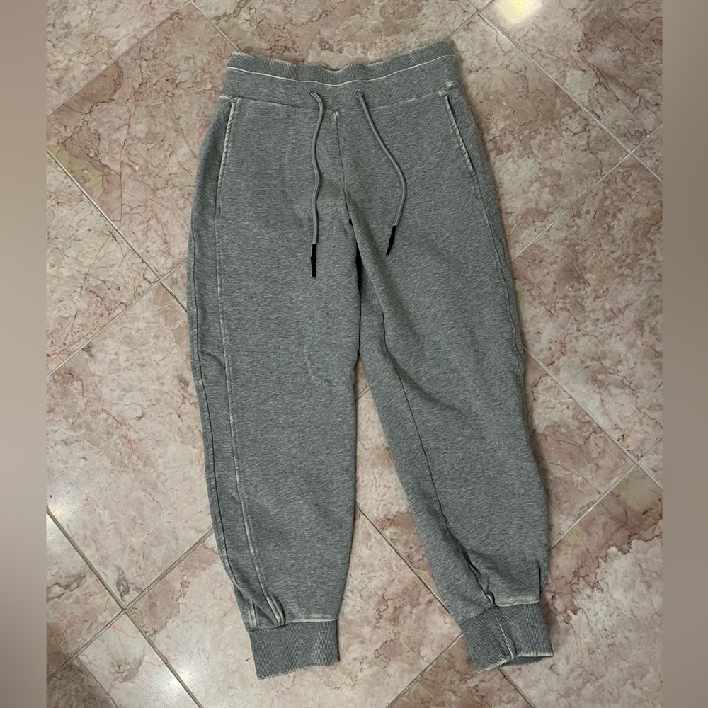 Cropped joggers